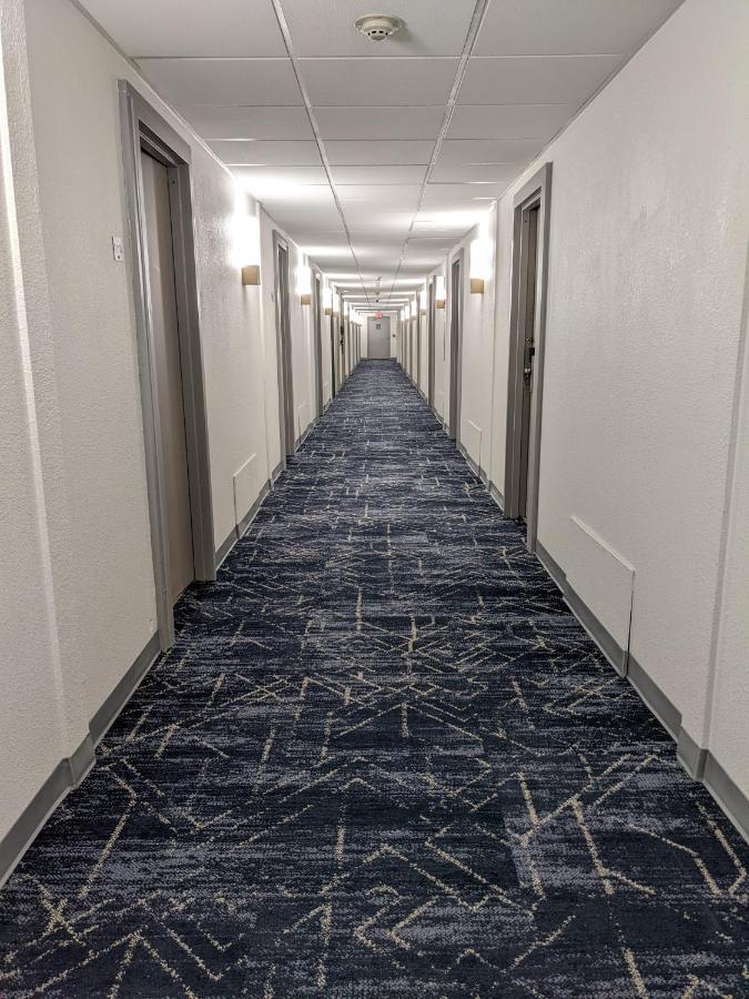 Comfort Inn Philadelphia International Airport West Честер Экстерьер фото