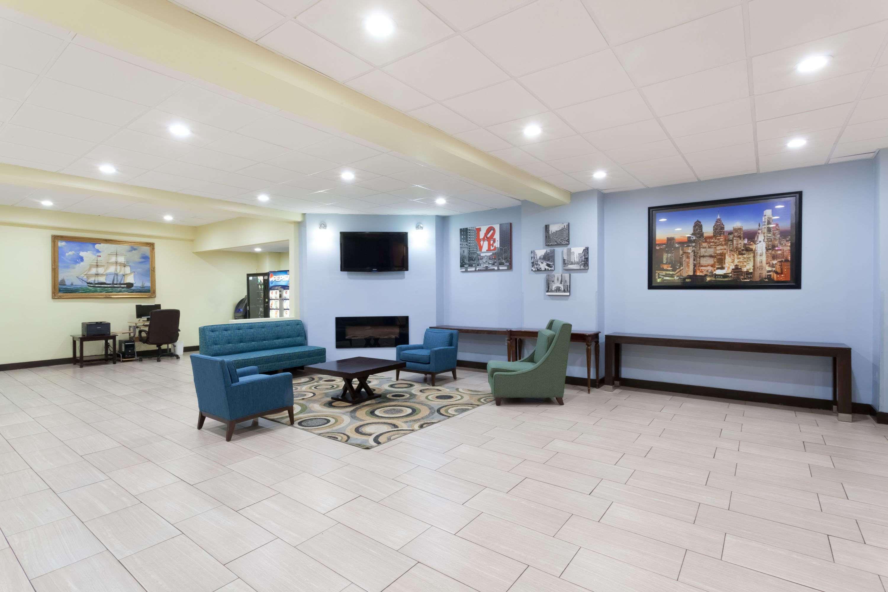 Comfort Inn Philadelphia International Airport West Честер Экстерьер фото