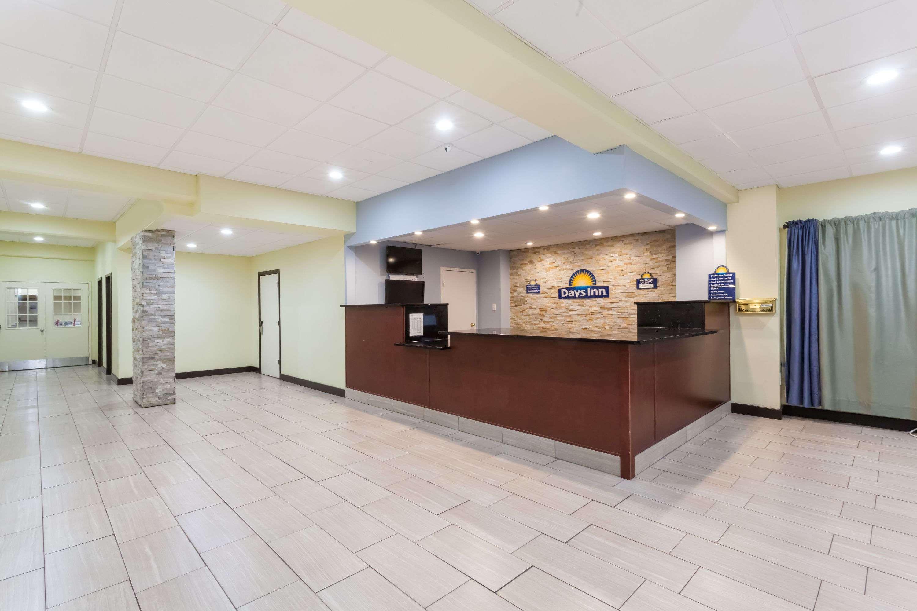 Comfort Inn Philadelphia International Airport West Честер Экстерьер фото