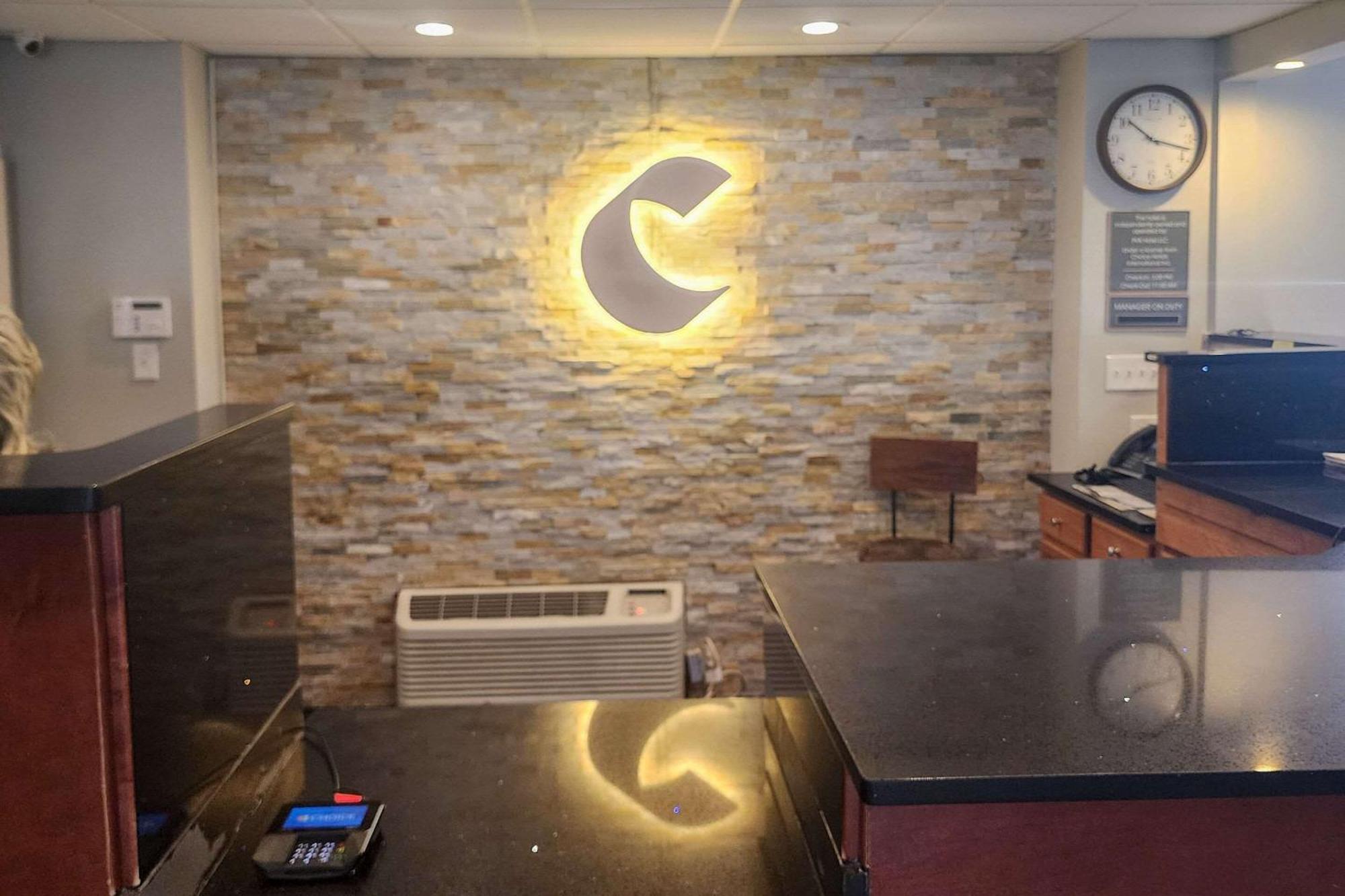 Comfort Inn Philadelphia International Airport West Честер Экстерьер фото