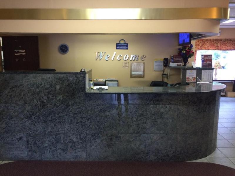 Comfort Inn Philadelphia International Airport West Честер Экстерьер фото